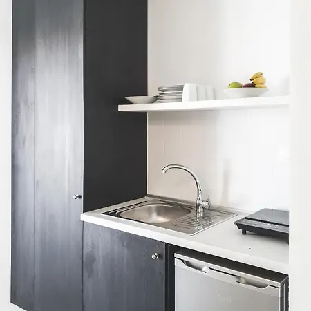 Aparthotel Imeres & Polychrono